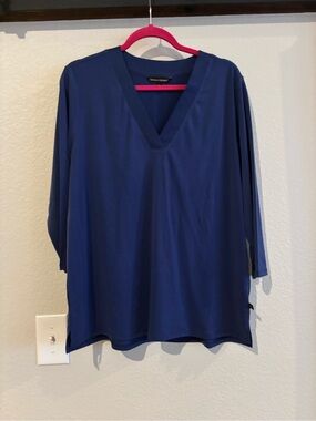 Banana Republic Deep Blue Navy V-Neck 3/4 Sleeve Top Large